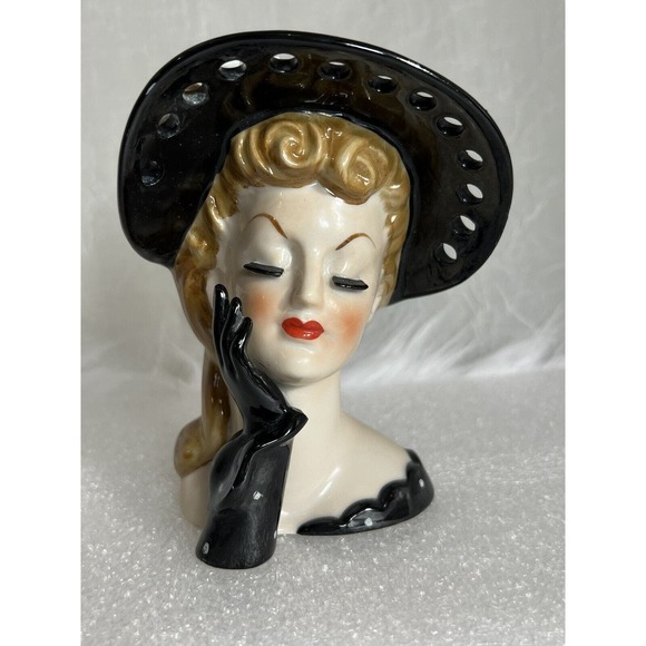 VINTAGE Napco S569A Lady Head Vase In Black With Polka Dots